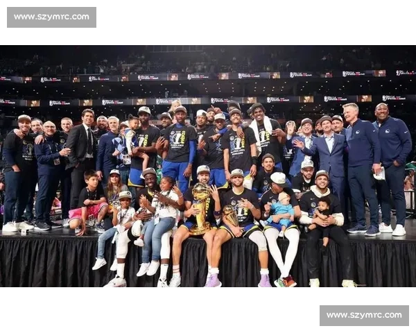 快船对阵爵士西部强强碰撞球星对决引爆焦点之夜赛场风云再起胜负悬念拉满